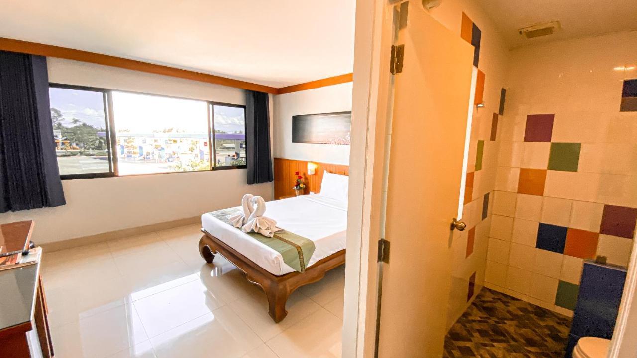 K2 Hotel @ Airport Szuratthani Kültér fotó